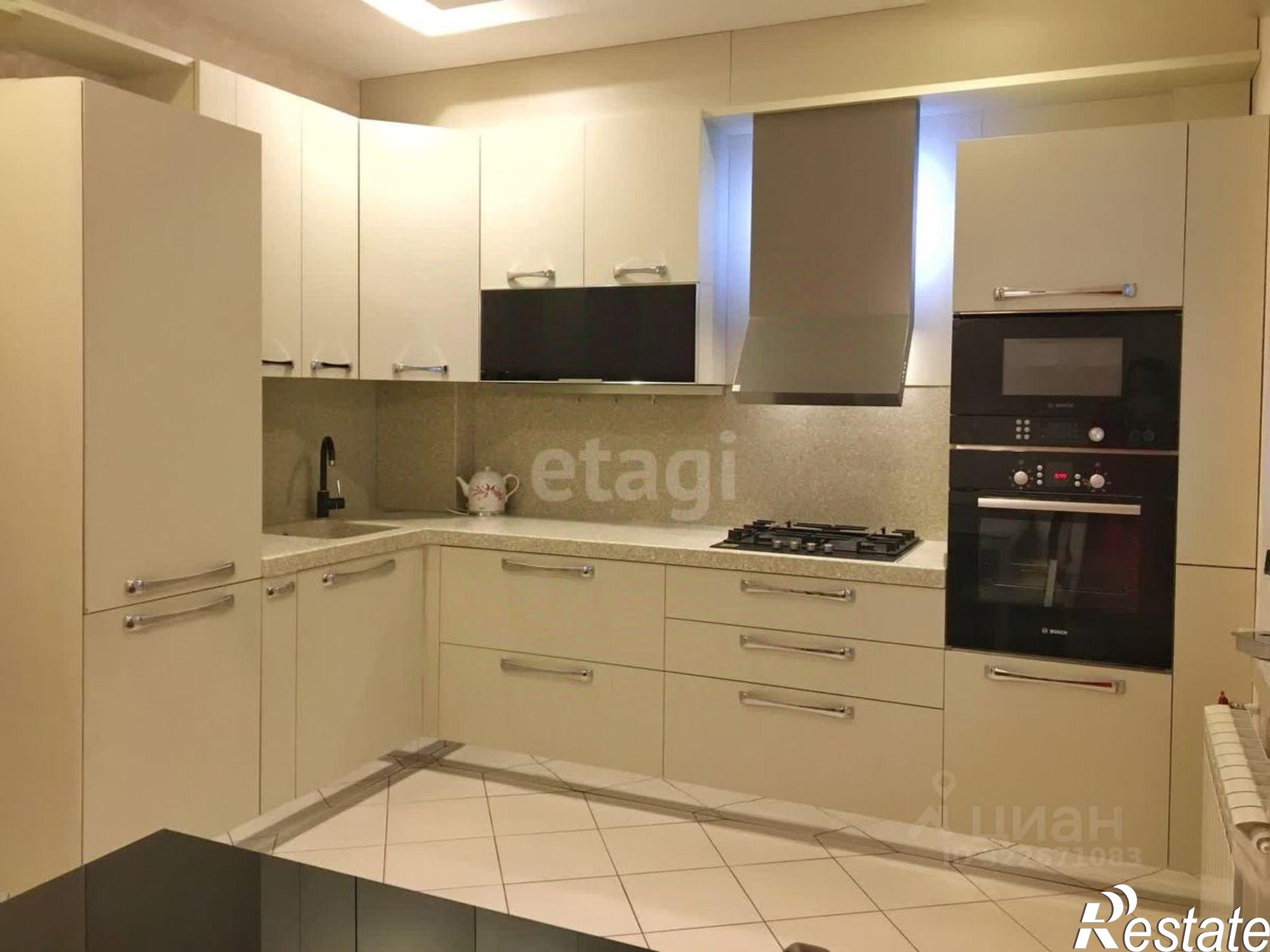 Купить квартиру за 25 000 000 рублей на ул Андреевская, 96