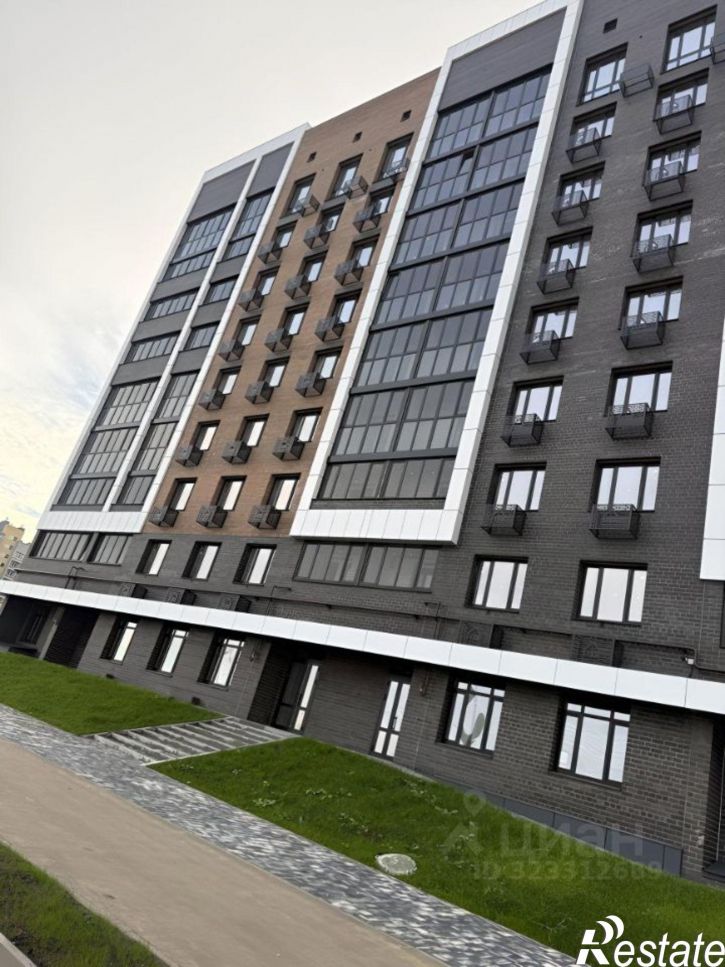 2-комн квартира улица имени Павла Строганова, 3