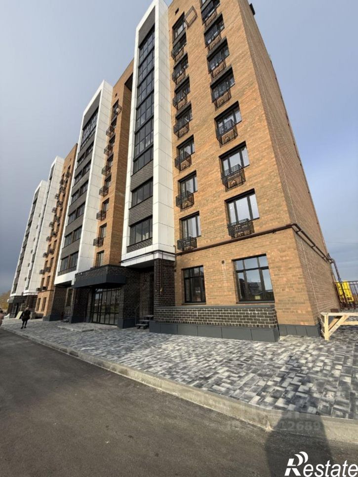 2-комн квартира улица имени Павла Строганова, 3