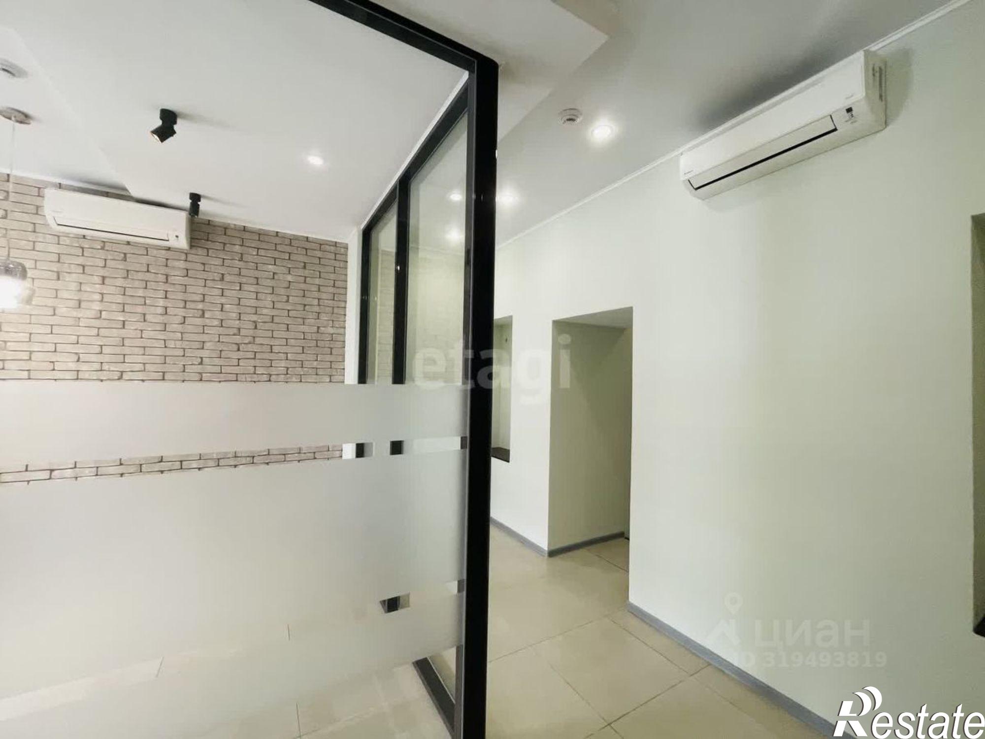 Купить помещение свободного назначения за 14 952 300 рублей на Советская улица, 69