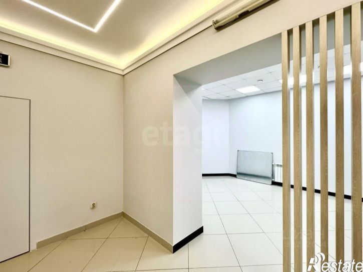 Помещение свободного назначения улица Карла Маркса, 61/175,  д. 61/175