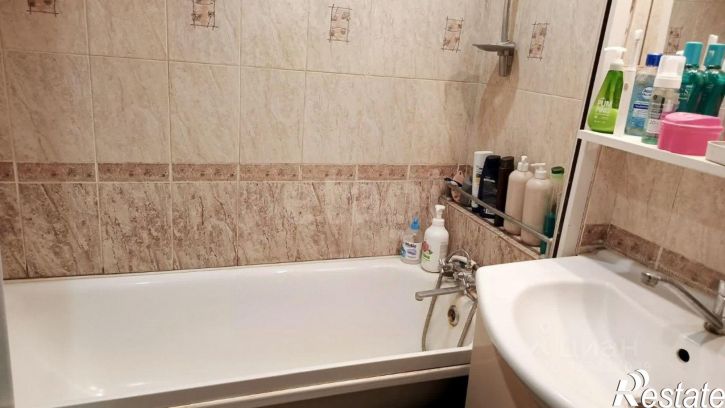 3-комн квартира Базарная улица, 115/59,  д. 115/59