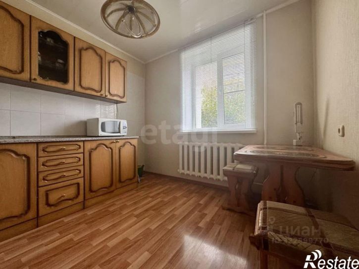 2-комн квартира улица 60 лет Октября, 4,  д. 4