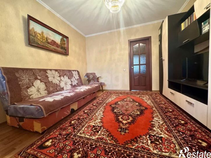 2-комн квартира улица 60 лет Октября, 4,  д. 4