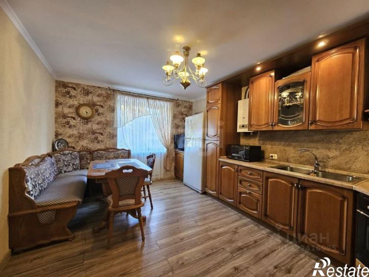 4-комн квартира улица Фридриха Энгельса, 27,  д. 27