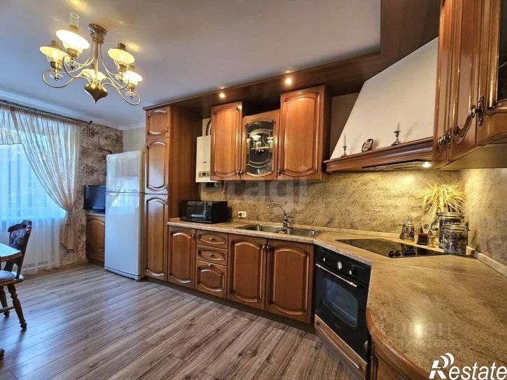 4-комн квартира улица Фридриха Энгельса, 27,  д. 27