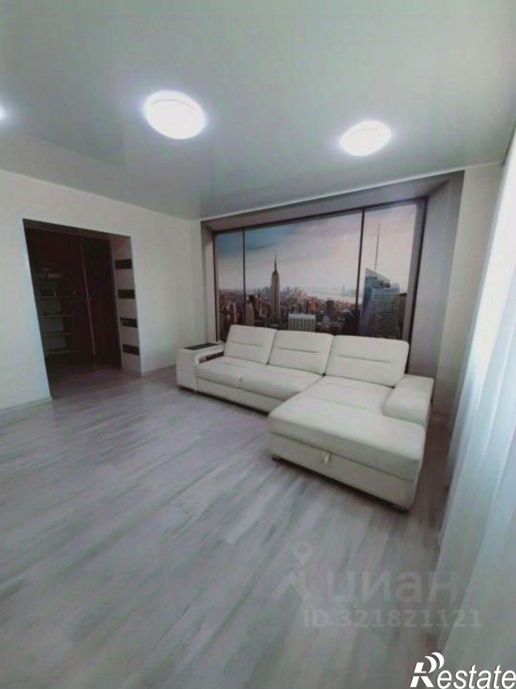 3-комн квартира Интернациональная улица, 36,  д. 36