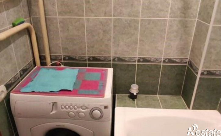 2-комн квартира ул 60 лет Октября, 4,  д. 4