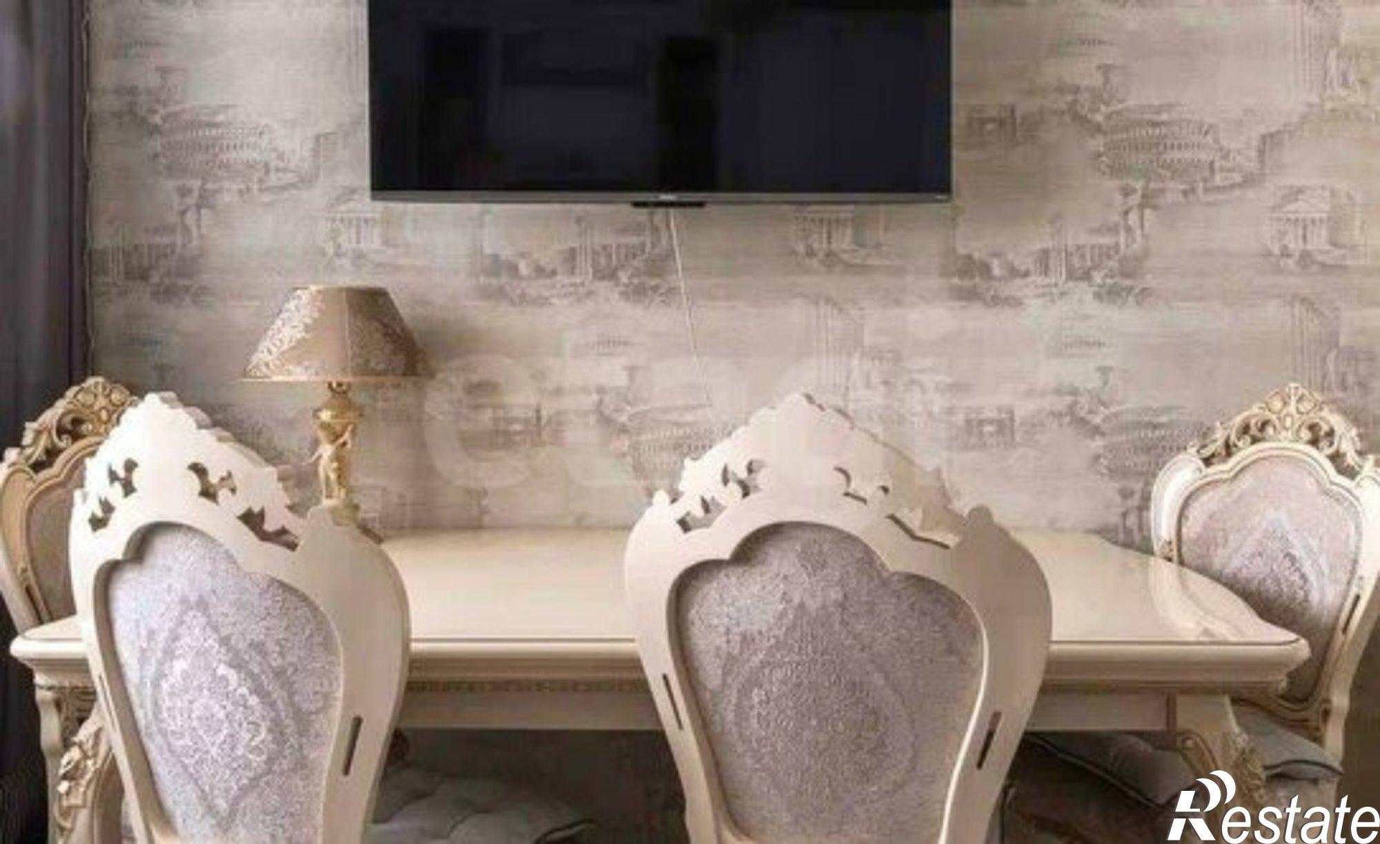 Купить квартиру за 9 300 000 рублей на Астраханская улица, 261