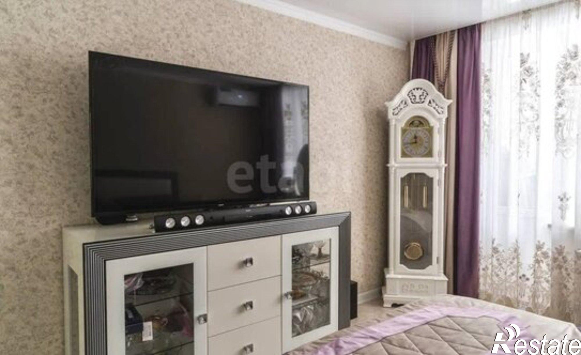 Купить квартиру за 9 300 000 рублей на Астраханская улица, 261