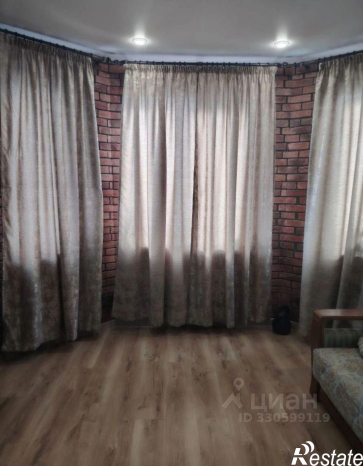 2-комн квартира Астраханская улица, 267,  д. 267