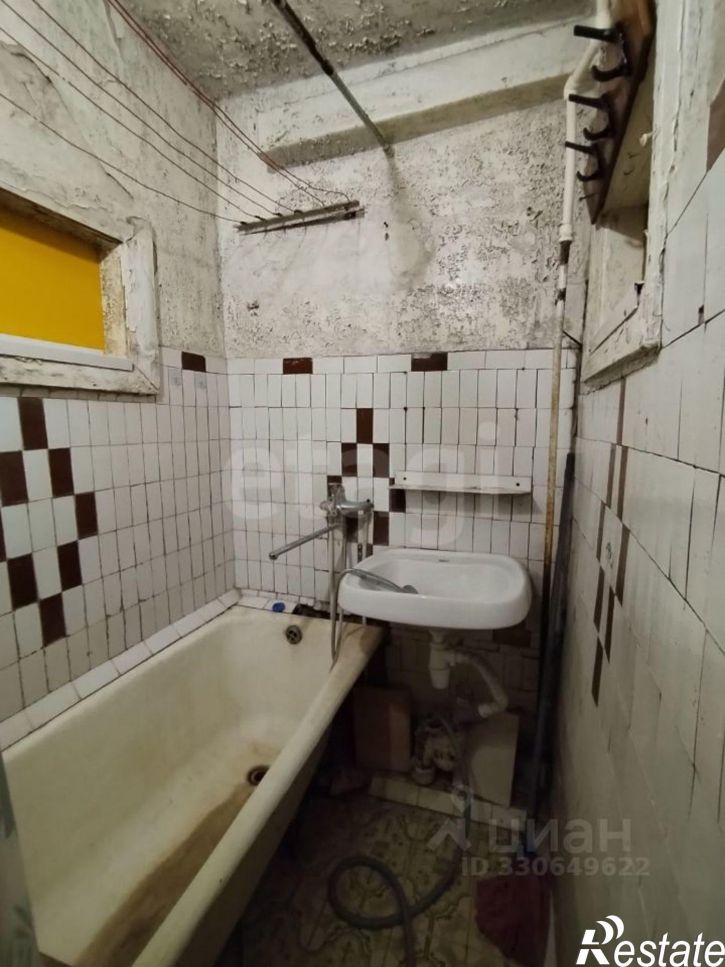 3-комн квартира ул Аэрологическая, 26а,  д. 26а