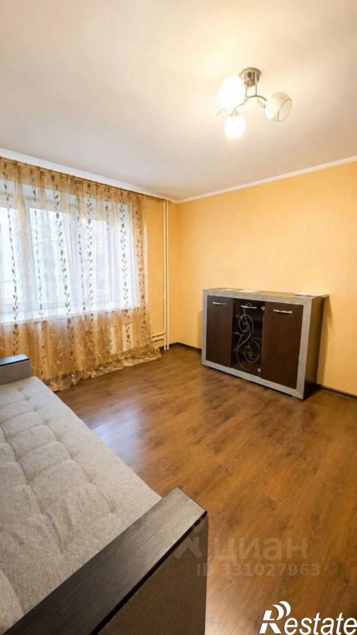 1-комн квартира ул им генерал-майора В.А.Глазкова, 3,  д. 3