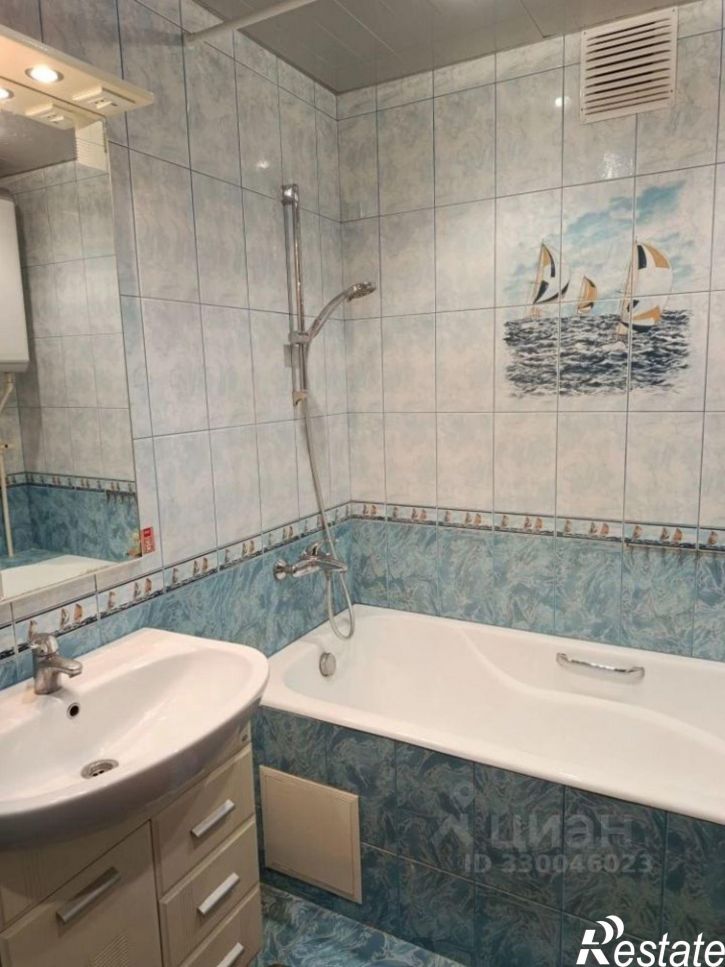 2-комн квартира ул Чичканова, 79 2,  д. 79 2,  к. 2