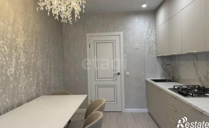 2-комн квартира улица имени С.И. Савостьянова, 14В
