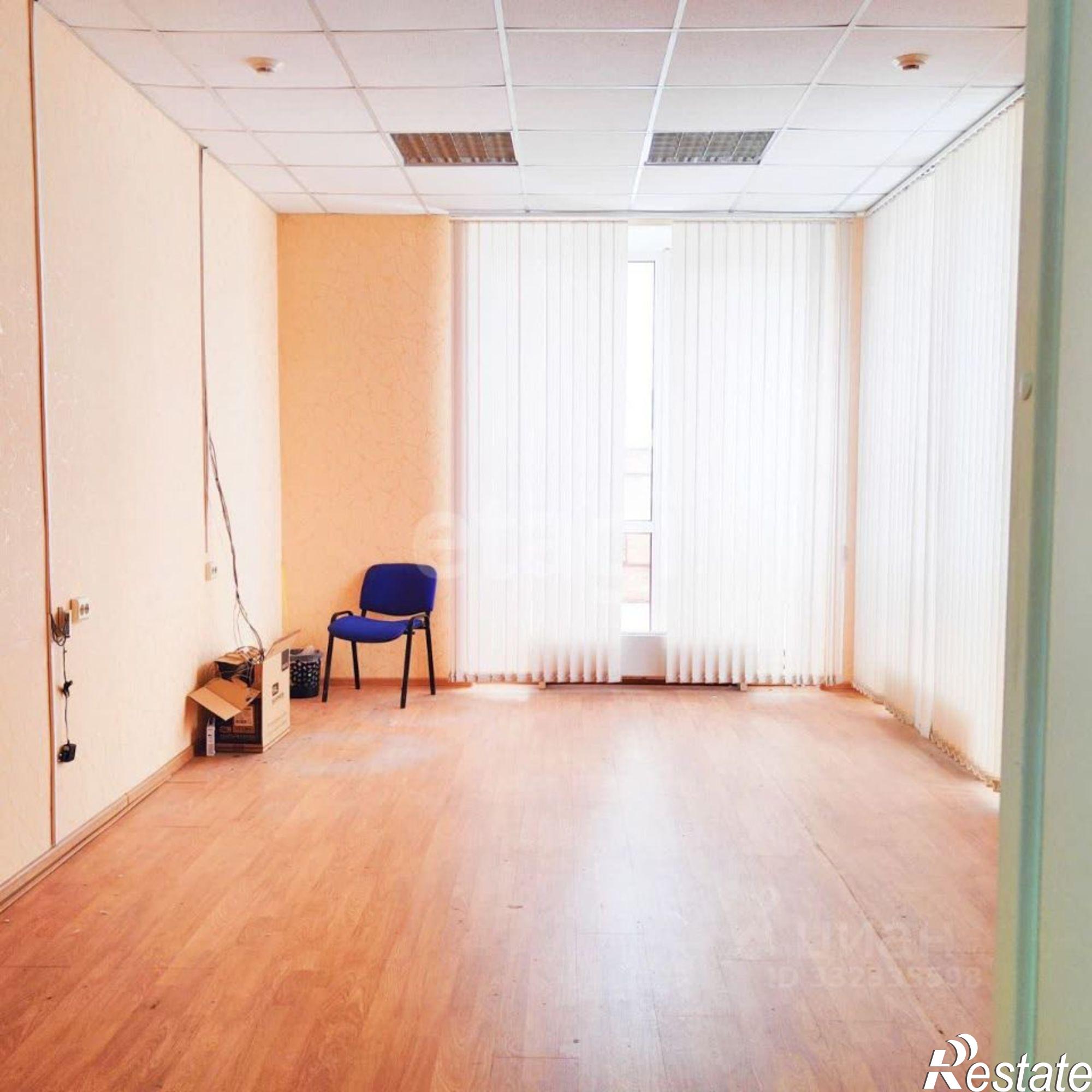 Купить офис, помещение под офис за 15 968 800 рублей на ул Студенецкая, 14а
