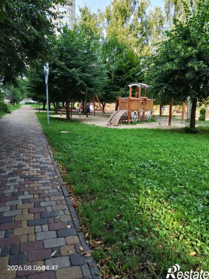 1-комн квартира ул Сергеева-Ценского, 3,  д. 3