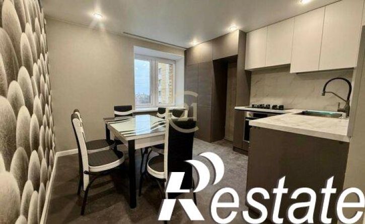 2-комн квартира улица Киквидзе, 77Б,  д. 77Б